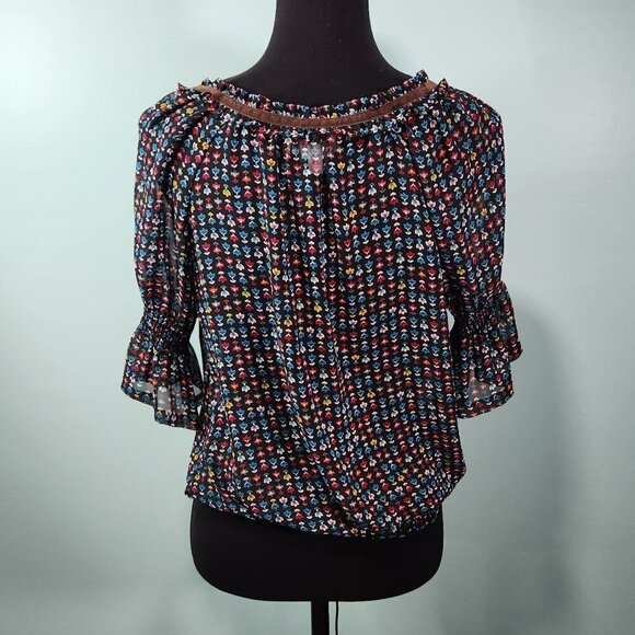 Candie’s Sheer Blouse Multi-Color Floral Medium
Lot I - Picture 2 of 8